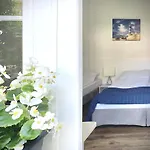 Bed and breakfast Na Skarpie Debina (Ustka)