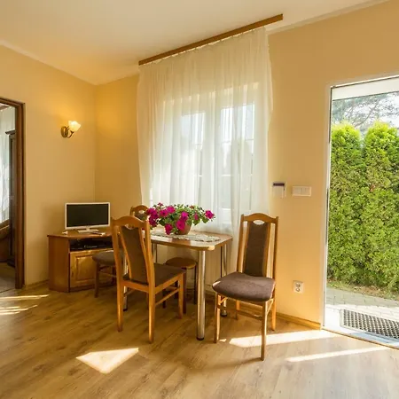 Na Skarpie Alojamento de Acomodação e Pequeno-almoço Debina (Ustka)