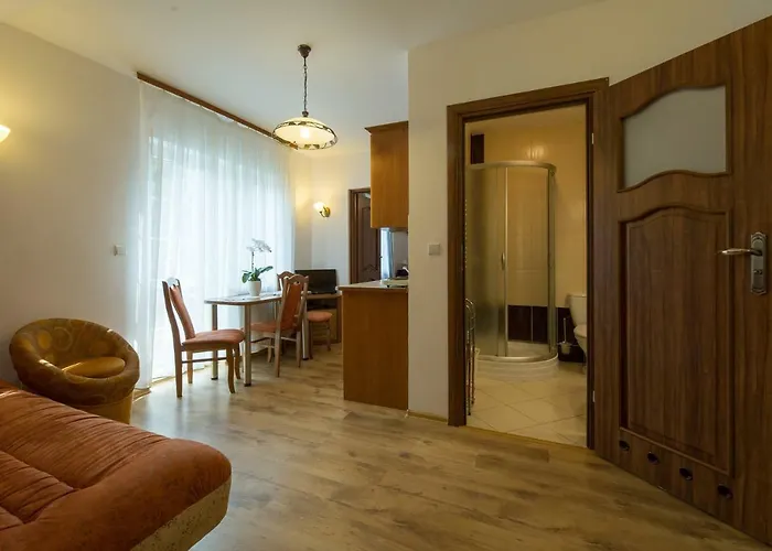 Bed & Breakfast Na Skarpie Debina (Ustka)